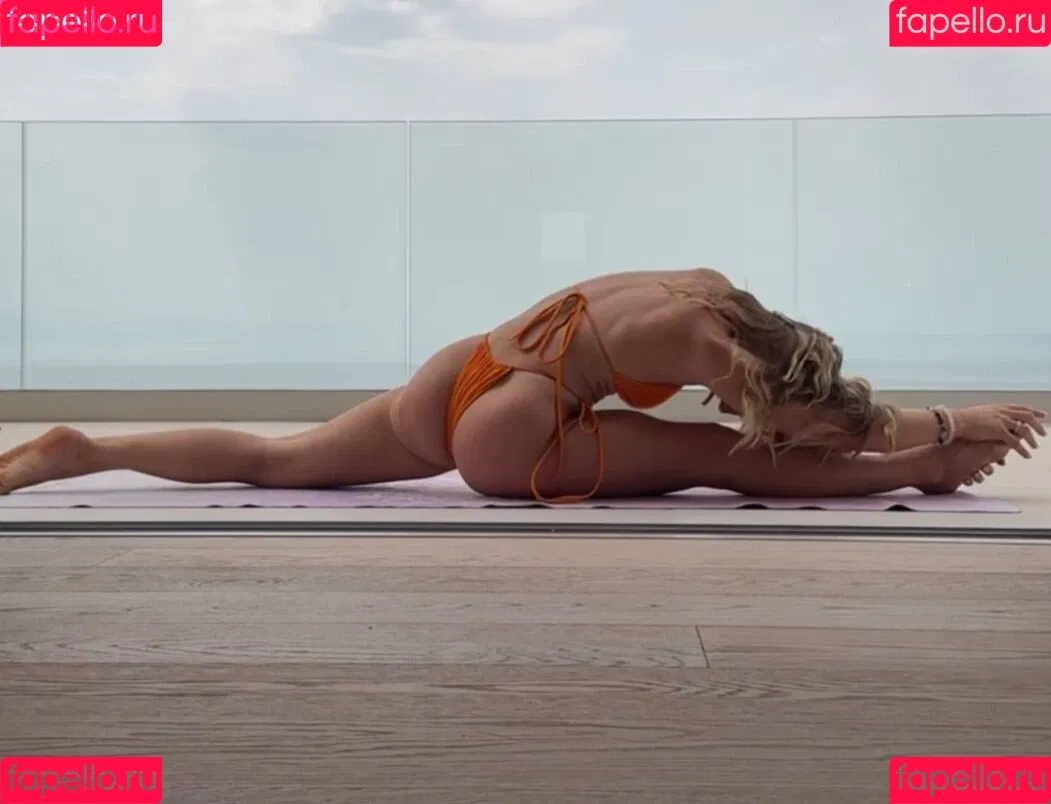 Lola Weippert / lolaweippert Onlyfans Photo Gallery 