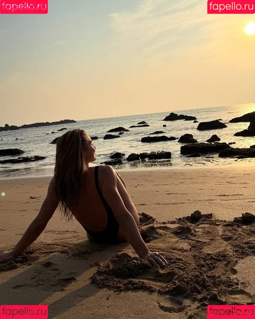 Lola Weippert / lolaweippert Onlyfans Photo Gallery 