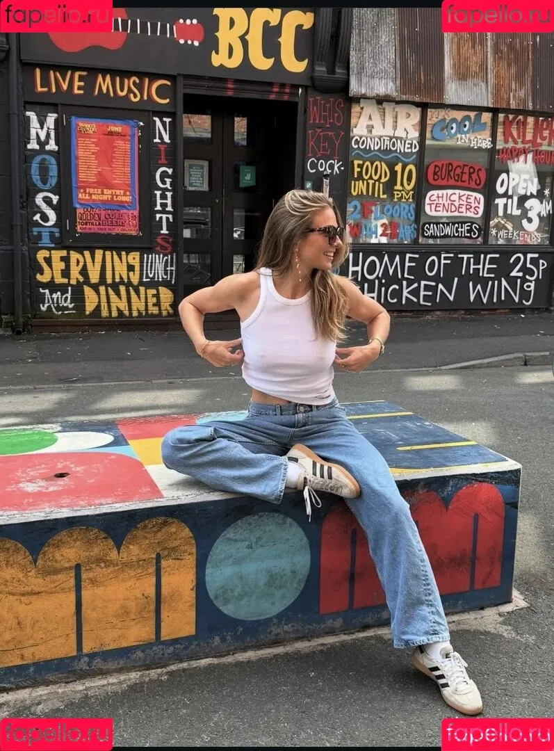 Lola Weippert / lolaweippert Onlyfans Photo Gallery 