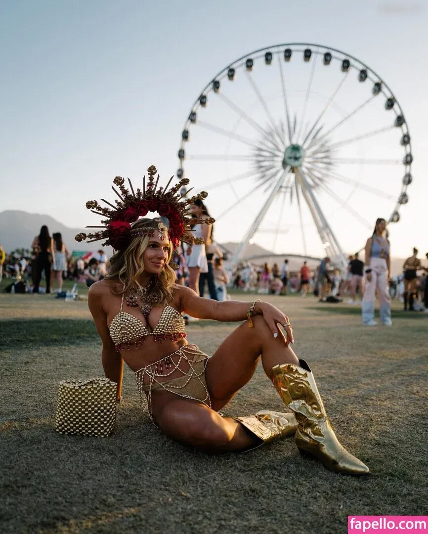 Lola Weippert / lolaweippert Onlyfans Photo Gallery 