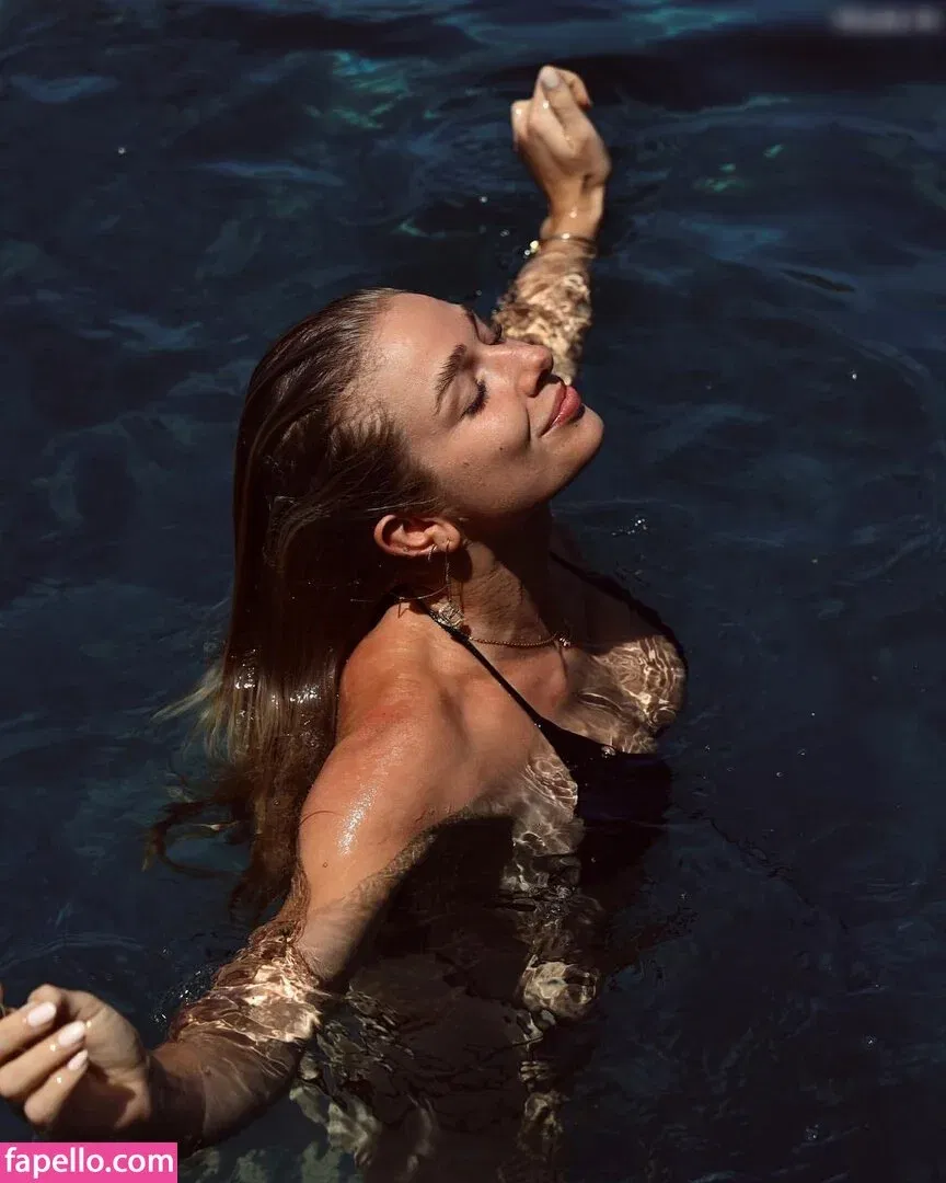 Lola Weippert / lolaweippert Onlyfans Photo Gallery 