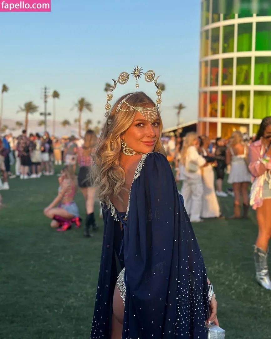 Lola Weippert / lolaweippert Onlyfans Photo Gallery 