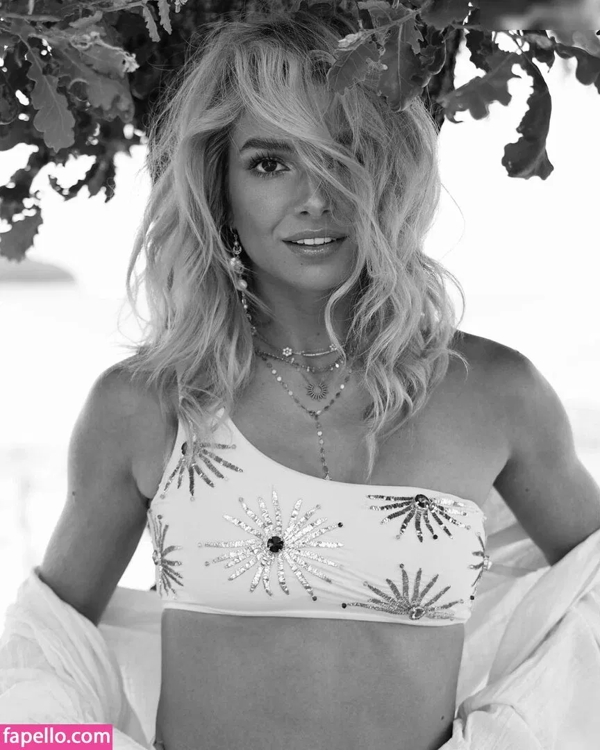 Lola Weippert / lolaweippert Onlyfans Photo Gallery 