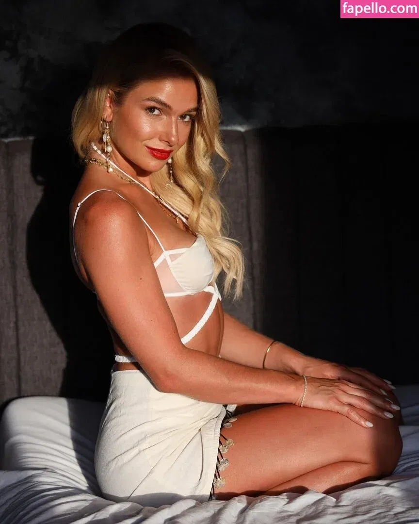 Lola Weippert / lolaweippert Onlyfans Photo Gallery 