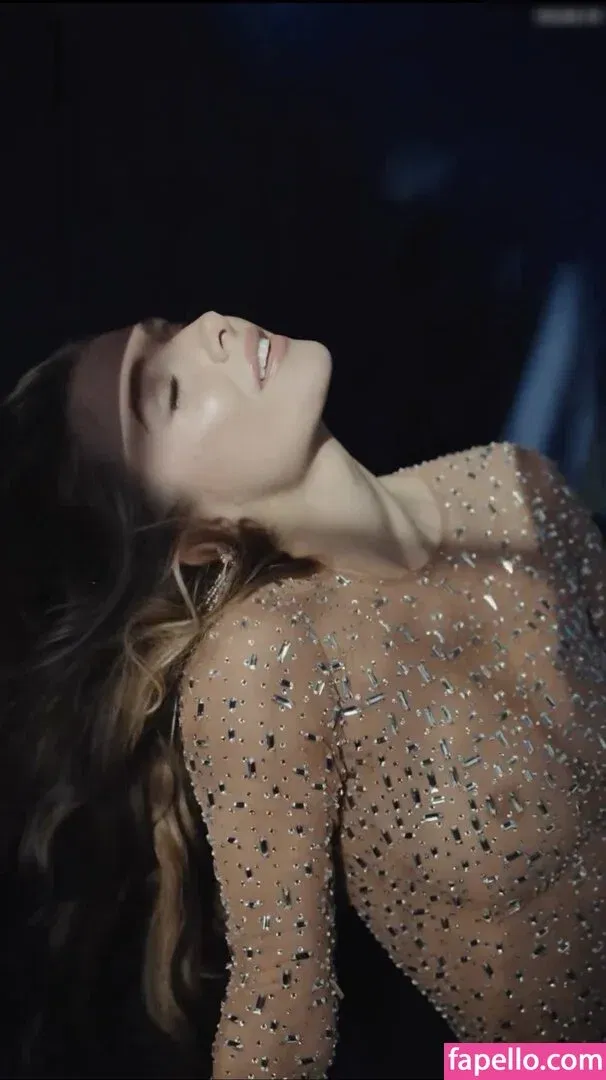 Lola Weippert / lolaweippert Onlyfans Photo Gallery 