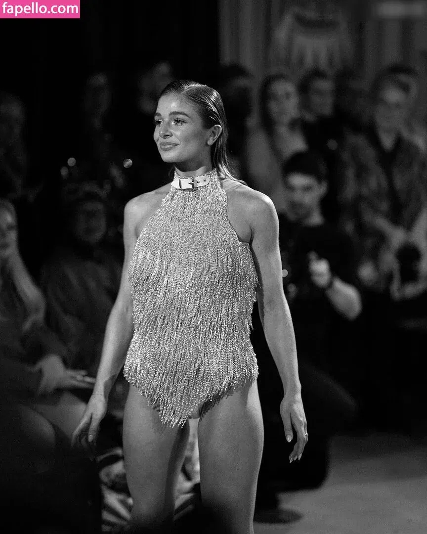 Lola Weippert / lolaweippert Onlyfans Photo Gallery 