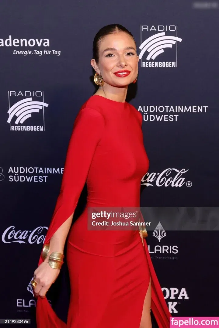 Lola Weippert / lolaweippert Onlyfans Photo Gallery 