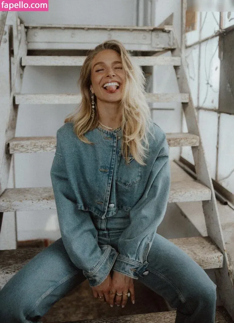 Lola Weippert / lolaweippert Onlyfans Photo Gallery 