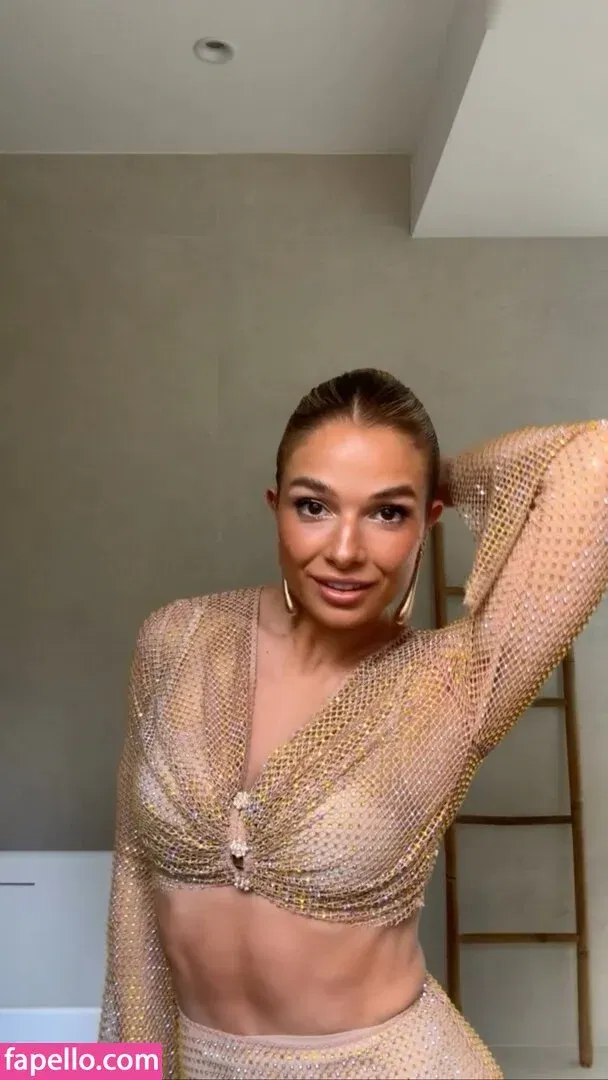 Lola Weippert / lolaweippert Onlyfans Photo Gallery 