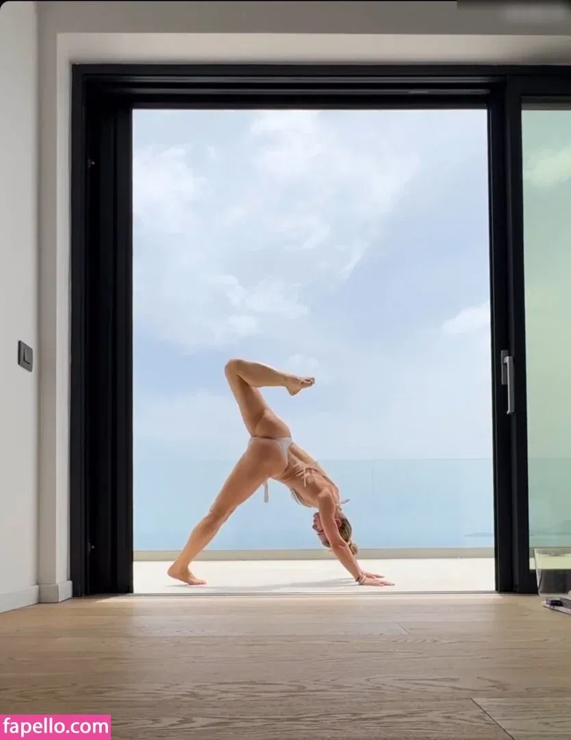 Lola Weippert / lolaweippert Onlyfans Photo Gallery 