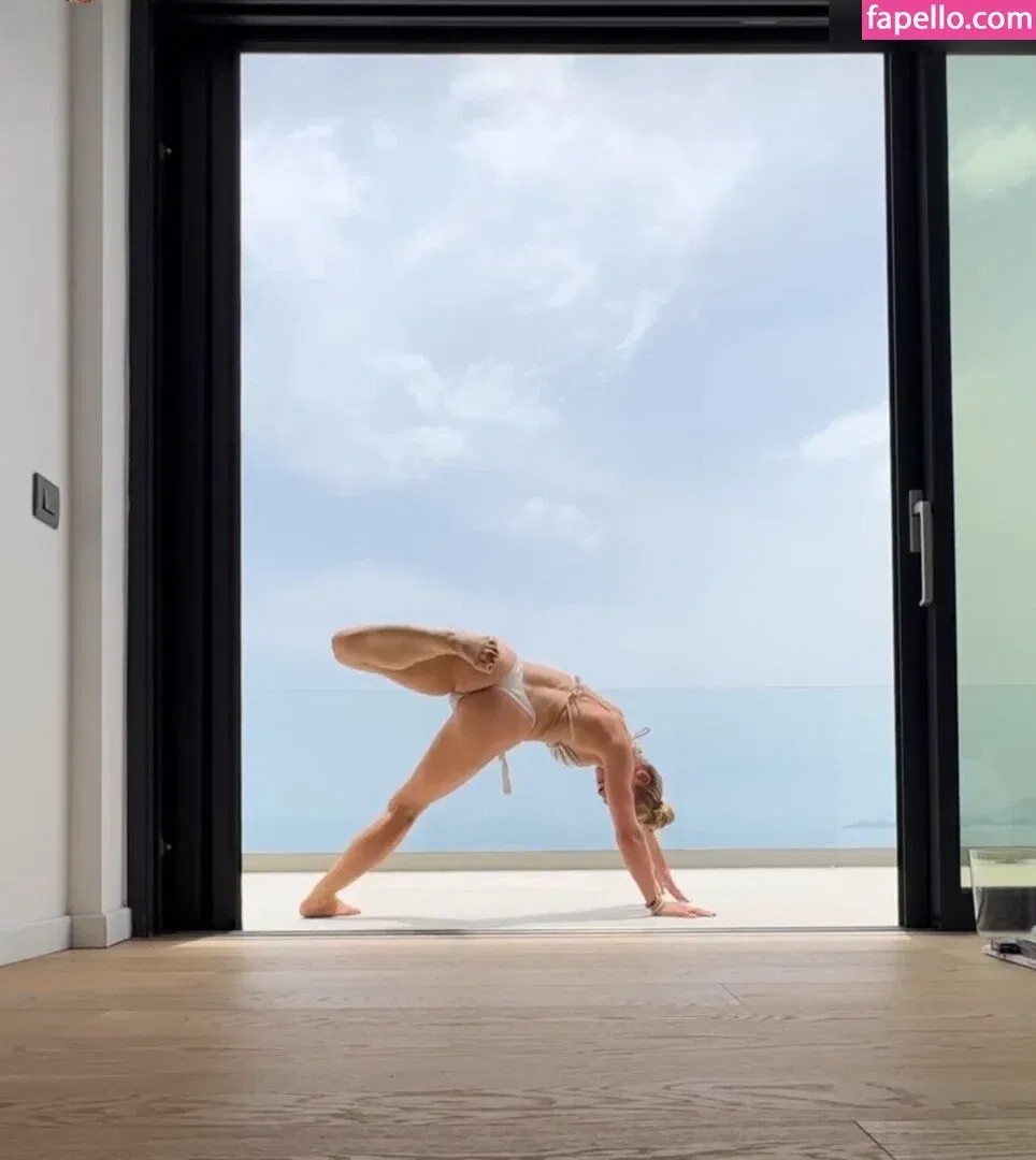 Lola Weippert / lolaweippert Onlyfans Photo Gallery 