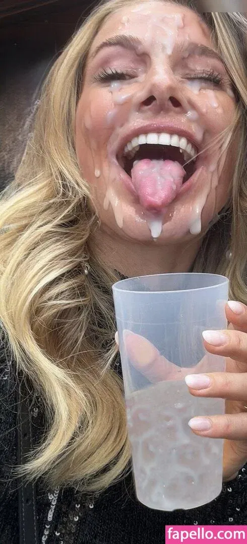 Lola Weippert / lolaweippert Onlyfans Photo Gallery 