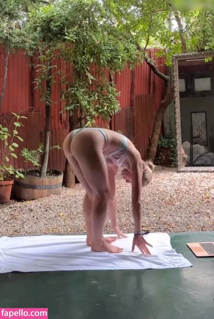 Lola Weippert / lolaweippert Onlyfans Photo Gallery 