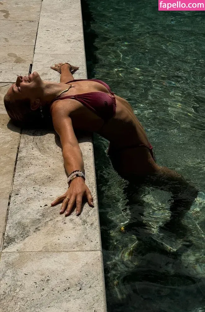 Lola Weippert / lolaweippert Onlyfans Photo Gallery 