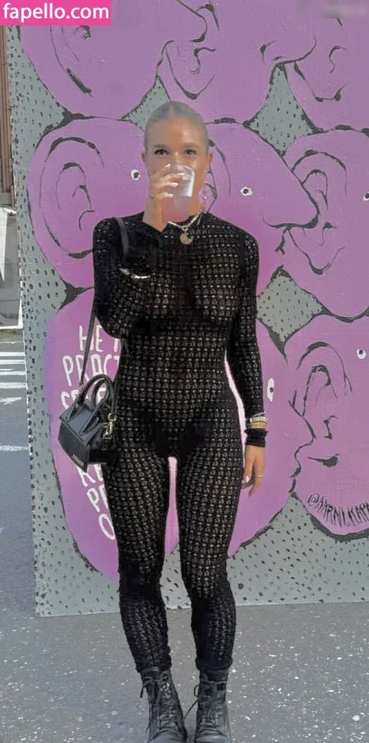 Lola Weippert / lolaweippert Onlyfans Photo Gallery 