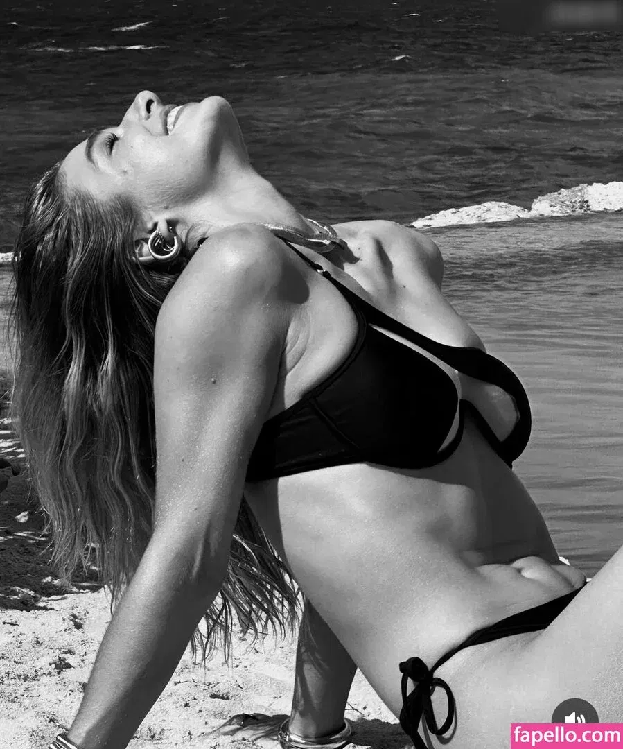 Lola Weippert / lolaweippert Onlyfans Photo Gallery 