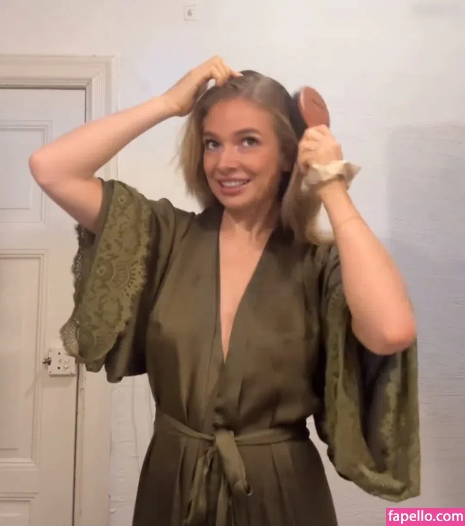 Lola Weippert / lolaweippert Onlyfans Photo Gallery 