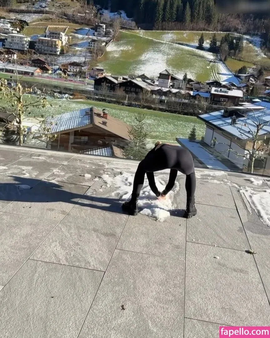 Lola Weippert / lolaweippert Onlyfans Photo Gallery 