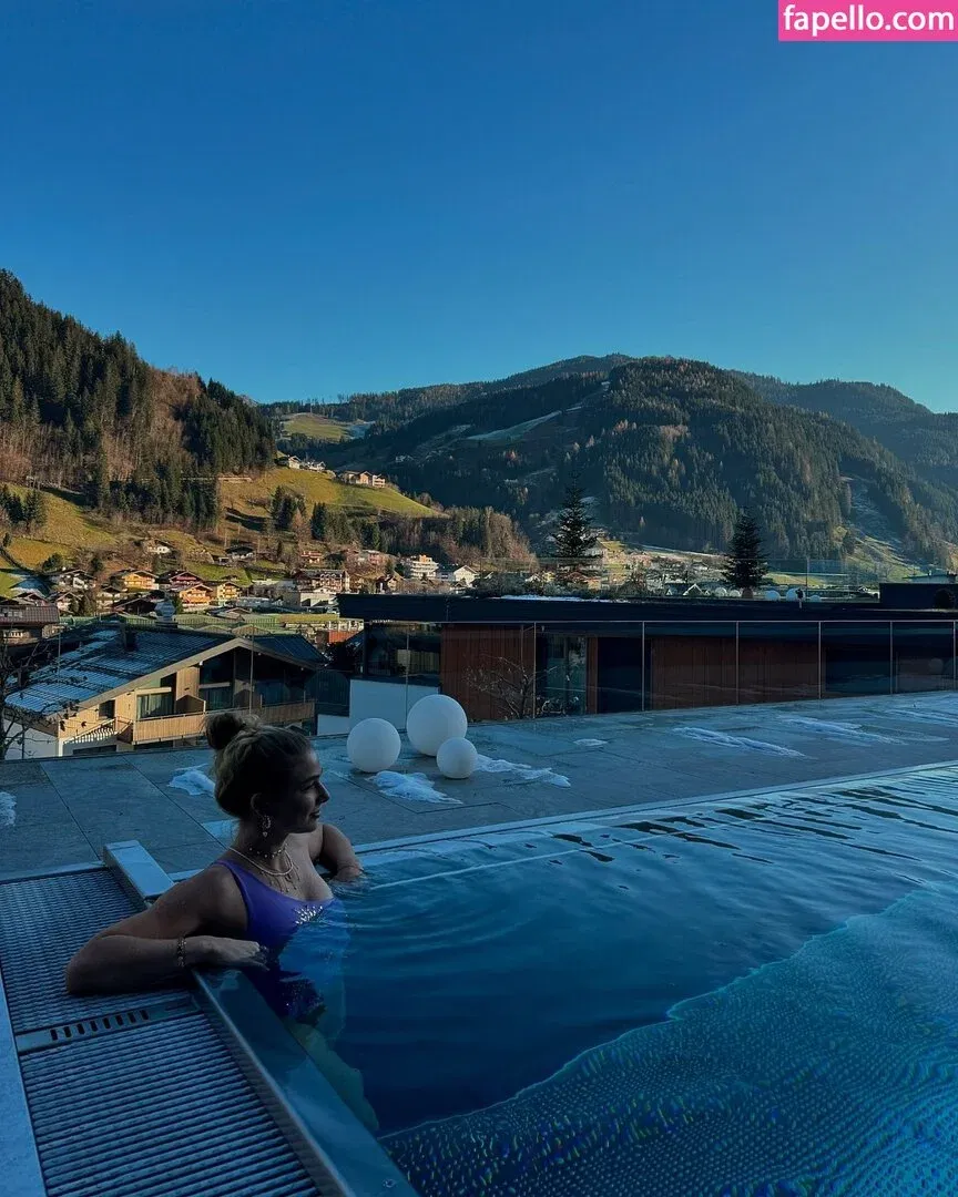 Lola Weippert / lolaweippert Onlyfans Photo Gallery 