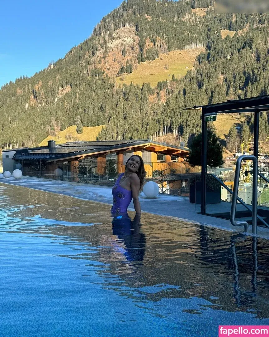 Lola Weippert / lolaweippert Onlyfans Photo Gallery 