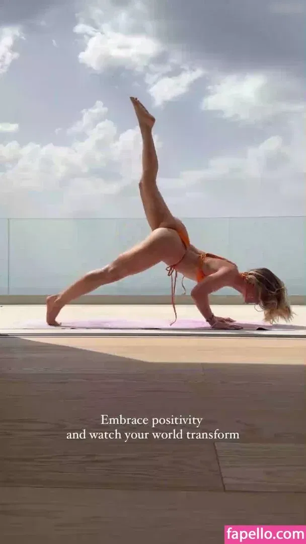 Lola Weippert / lolaweippert Onlyfans Photo Gallery 