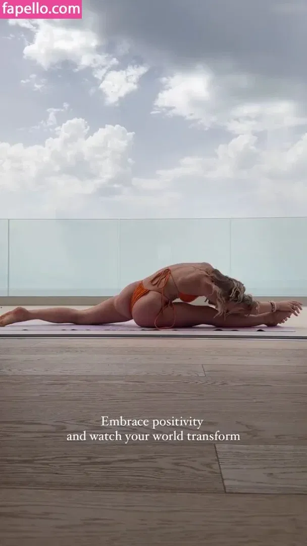 Lola Weippert / lolaweippert Onlyfans Photo Gallery 