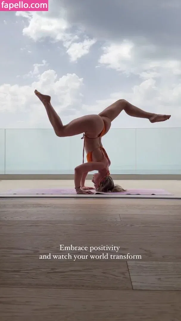 Lola Weippert / lolaweippert Onlyfans Photo Gallery 