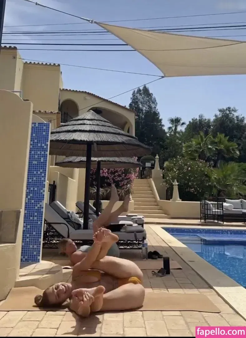 Lola Weippert / lolaweippert Onlyfans Photo Gallery 