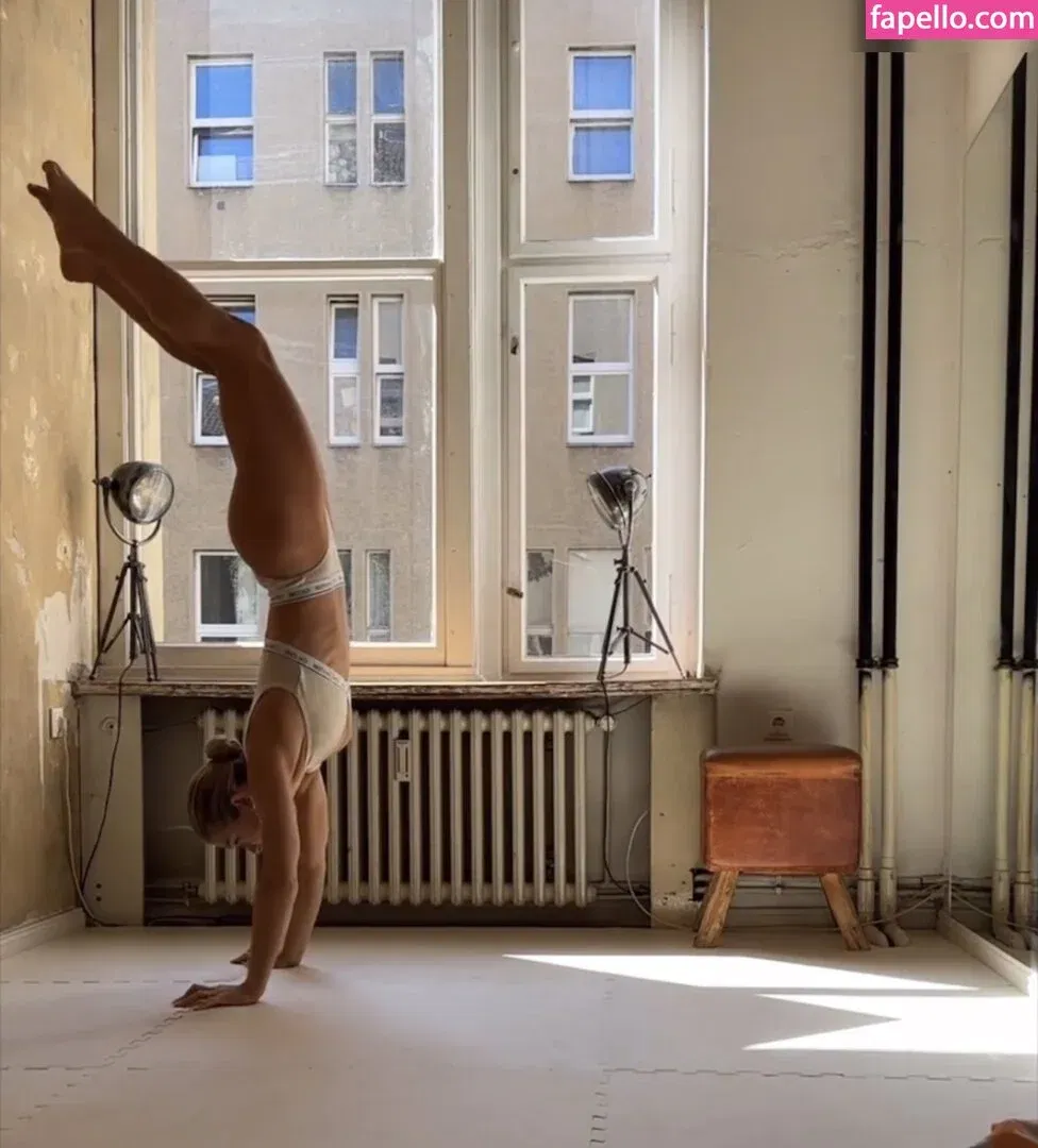 Lola Weippert / lolaweippert Onlyfans Photo Gallery 