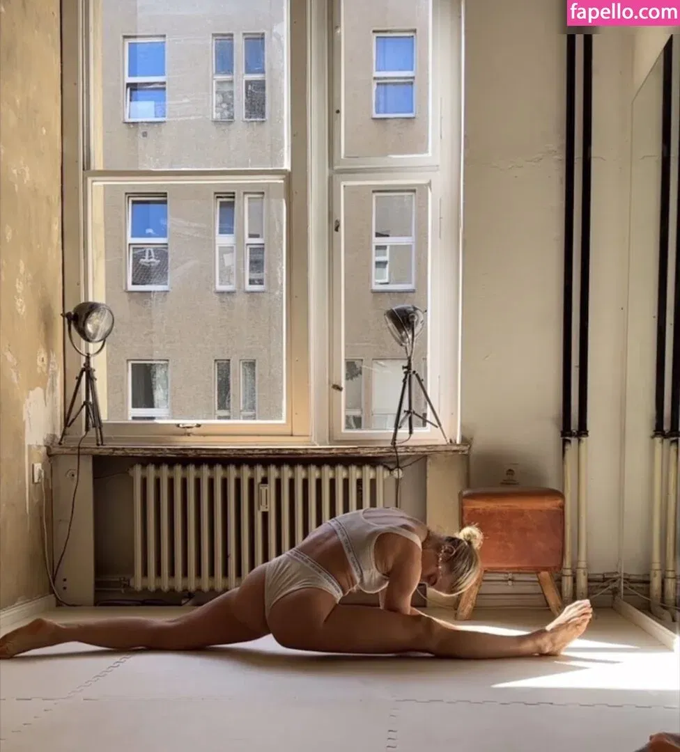 Lola Weippert / lolaweippert Onlyfans Photo Gallery 