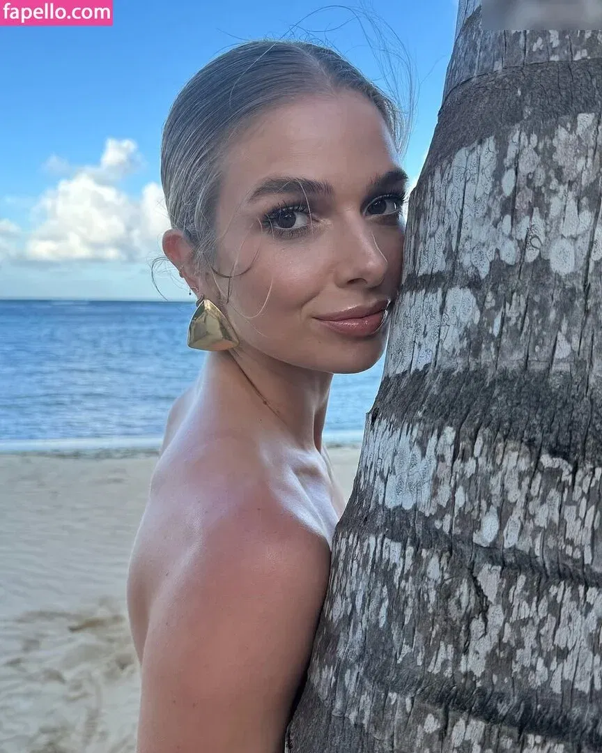 Lola Weippert / lolaweippert Onlyfans Photo Gallery 