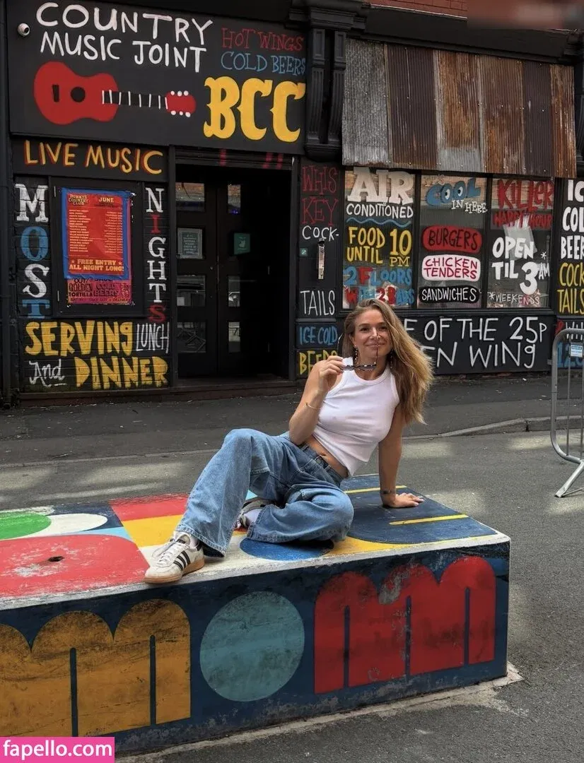 Lola Weippert / lolaweippert Onlyfans Photo Gallery 