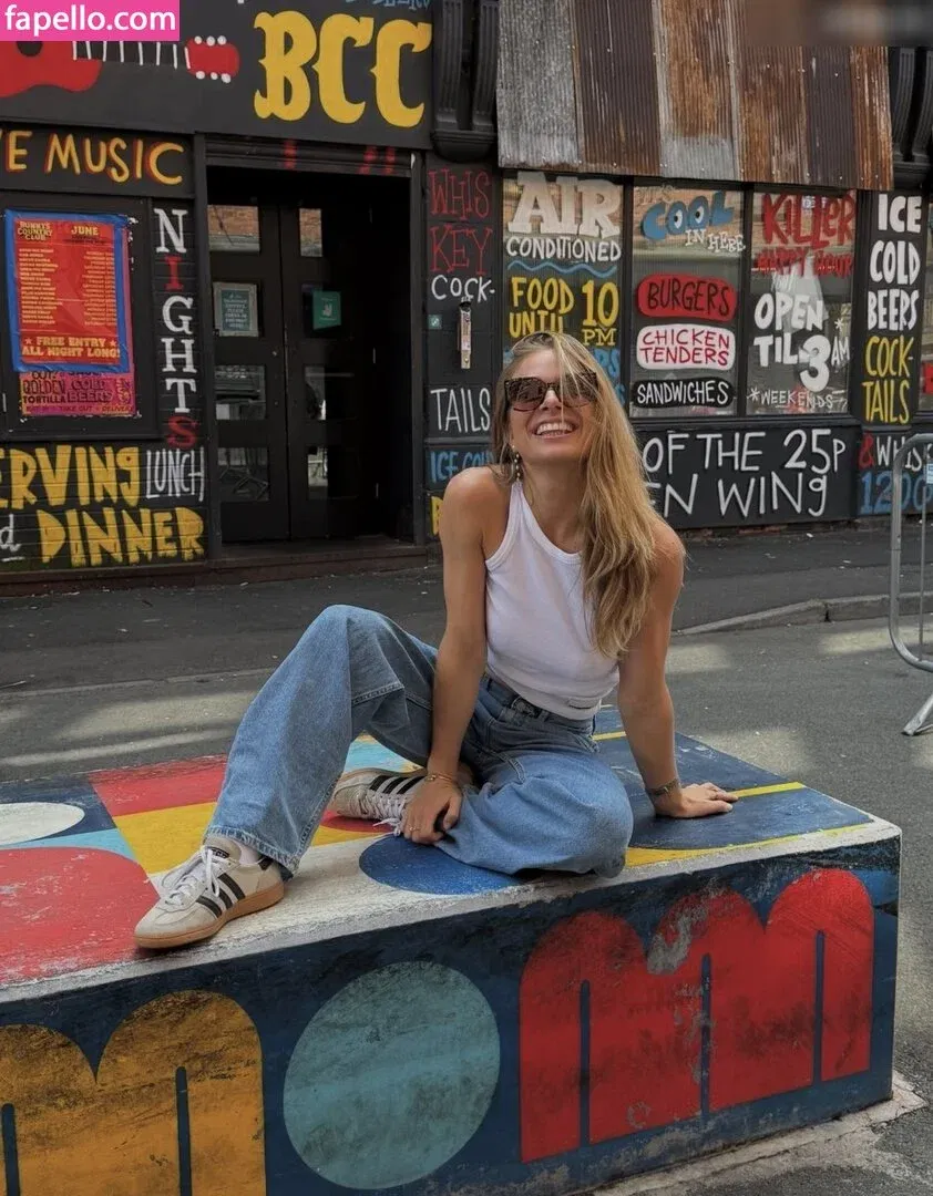 Lola Weippert / lolaweippert Onlyfans Photo Gallery 