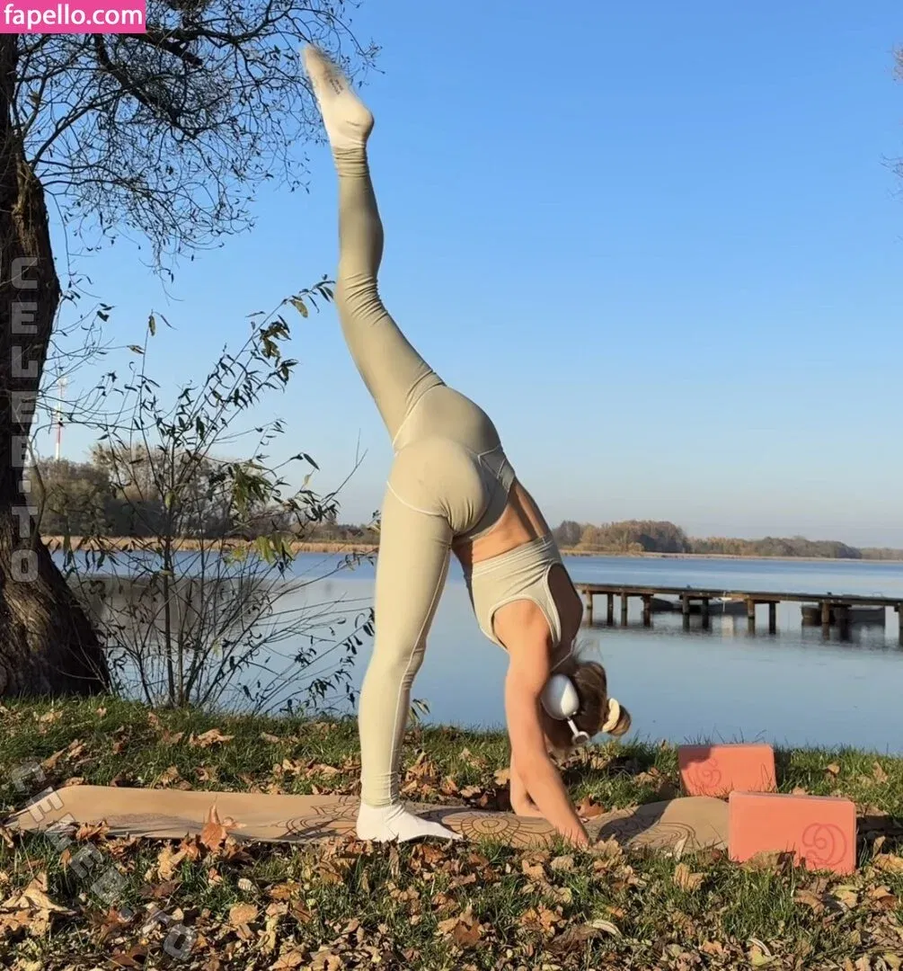 Lola Weippert / lolaweippert Onlyfans Photo Gallery 