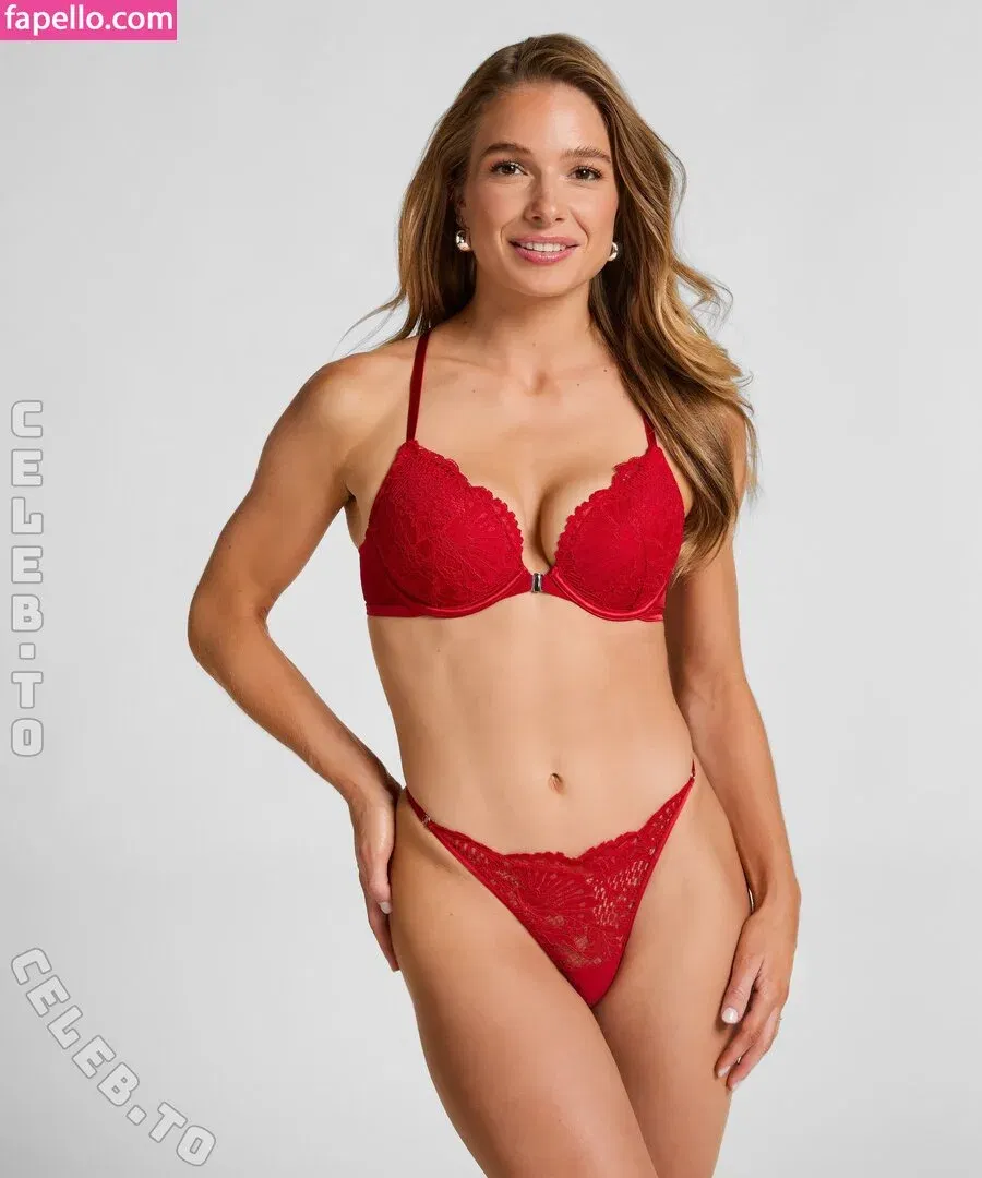 Lola Weippert / lolaweippert Onlyfans Photo Gallery 