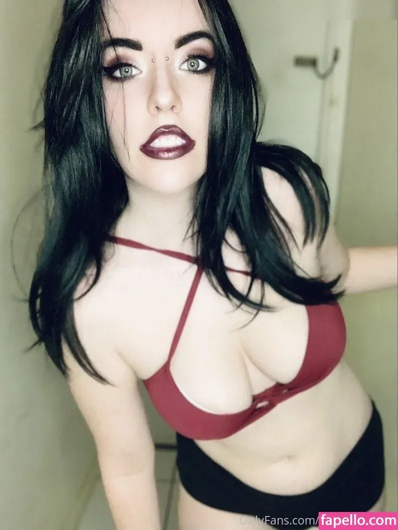 ValerieVampyr / valerievampyr1 Onlyfans Photo Gallery 