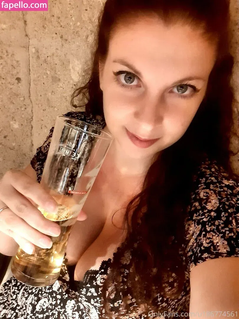 maynunez18 / u186774561 Onlyfans Photo Gallery 