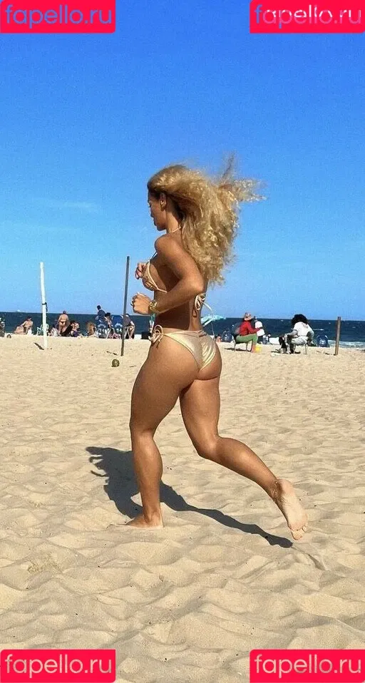 Jena Frumes / jenafrumes Onlyfans Photo Gallery 