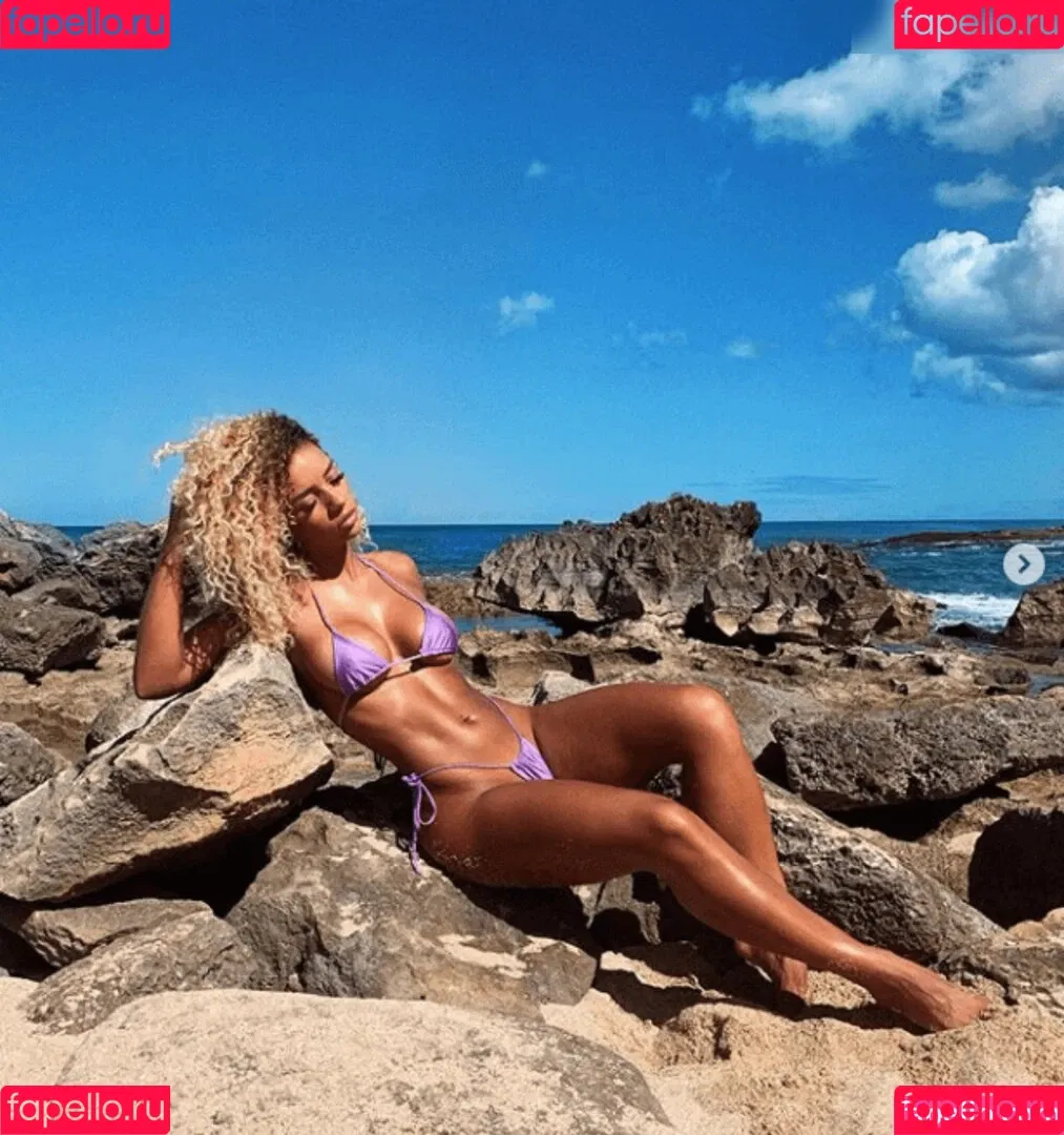 Jena Frumes / jenafrumes Onlyfans Photo Gallery 