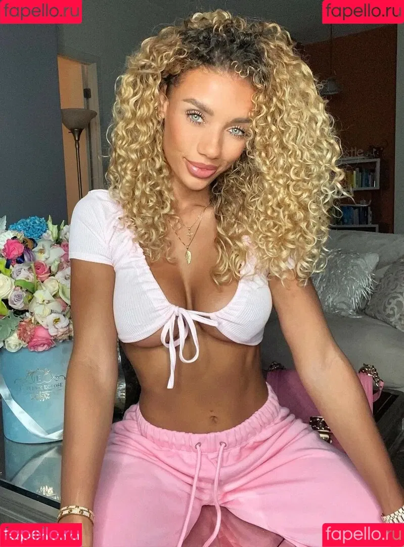 Jena Frumes / jenafrumes Onlyfans Photo Gallery 