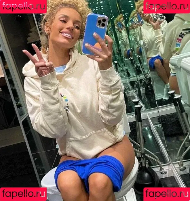 Jena Frumes / jenafrumes Onlyfans Photo Gallery 