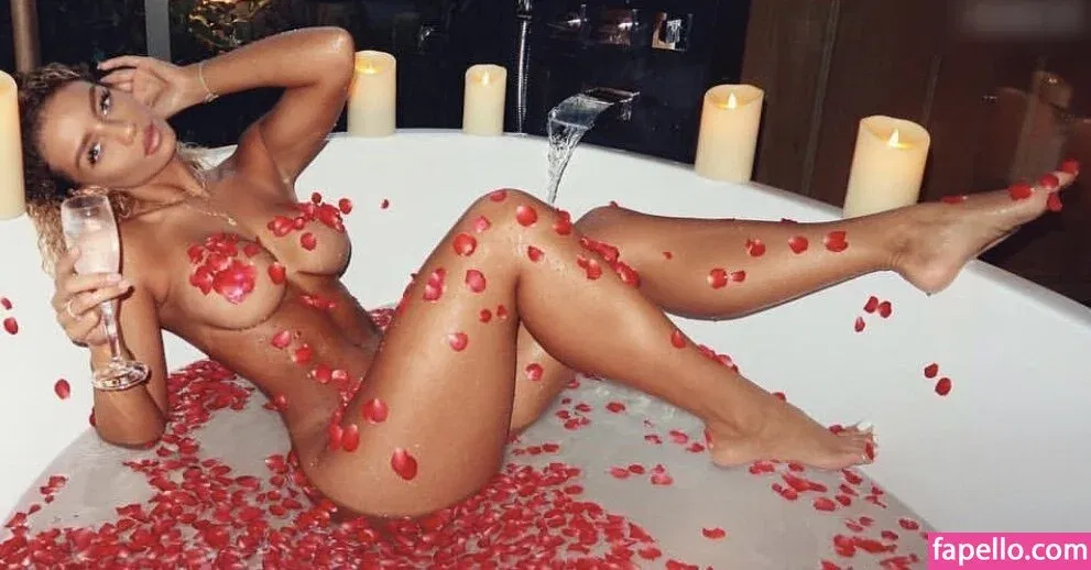 Jena Frumes / jenafrumes Onlyfans Photo Gallery 