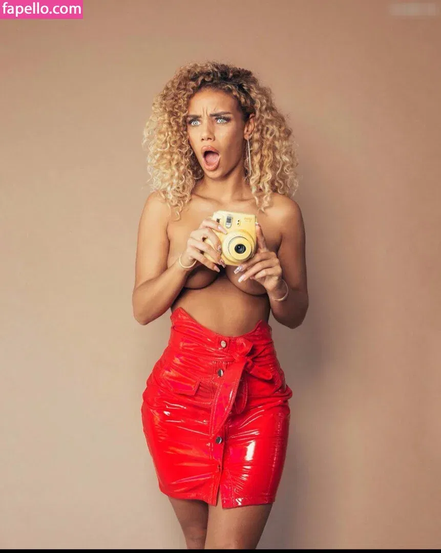 Jena Frumes / jenafrumes Onlyfans Photo Gallery 