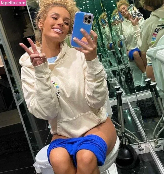 Jena Frumes / jenafrumes Onlyfans Photo Gallery 