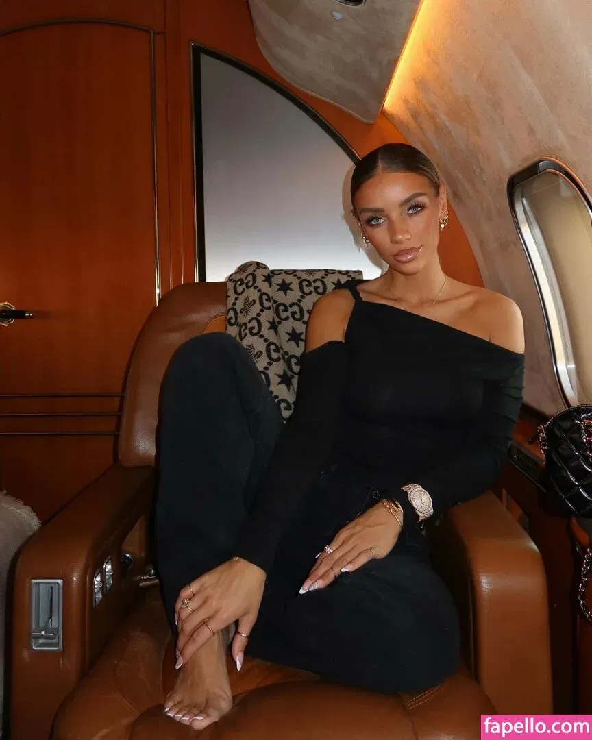 Jena Frumes / jenafrumes Onlyfans Photo Gallery 