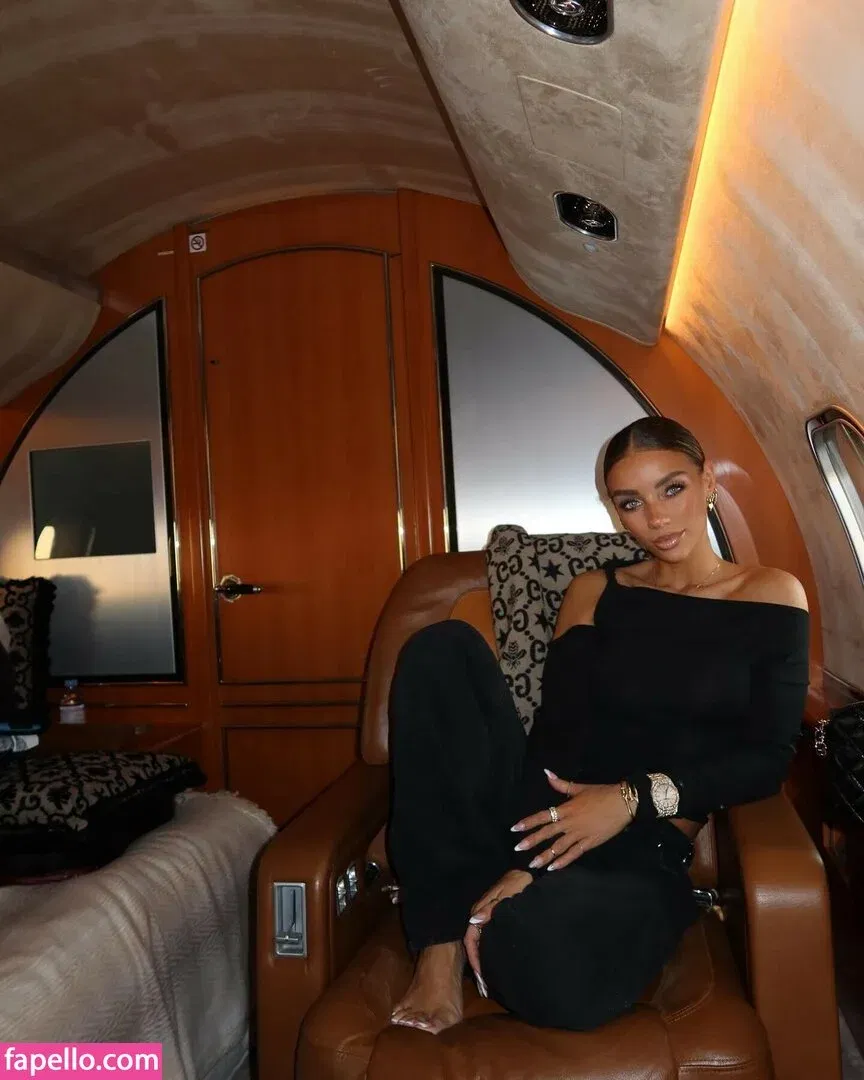 Jena Frumes / jenafrumes Onlyfans Photo Gallery 