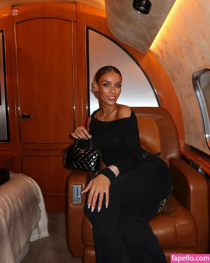 Jena Frumes / jenafrumes Onlyfans Photo Gallery 