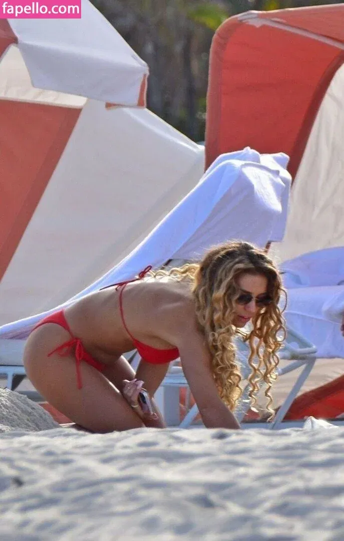 Jena Frumes / jenafrumes Onlyfans Photo Gallery 