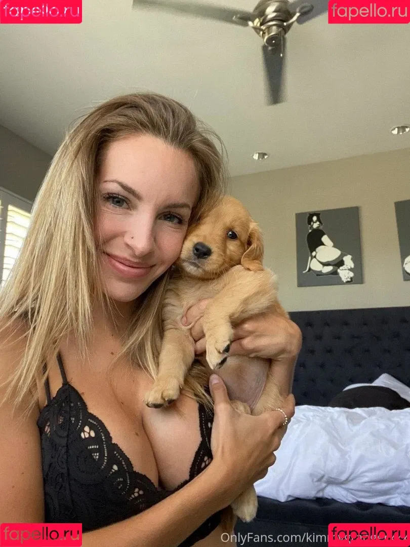Kimmy Granger / kimmygrangerxxx / strangerthangranger Onlyfans Photo Gallery 