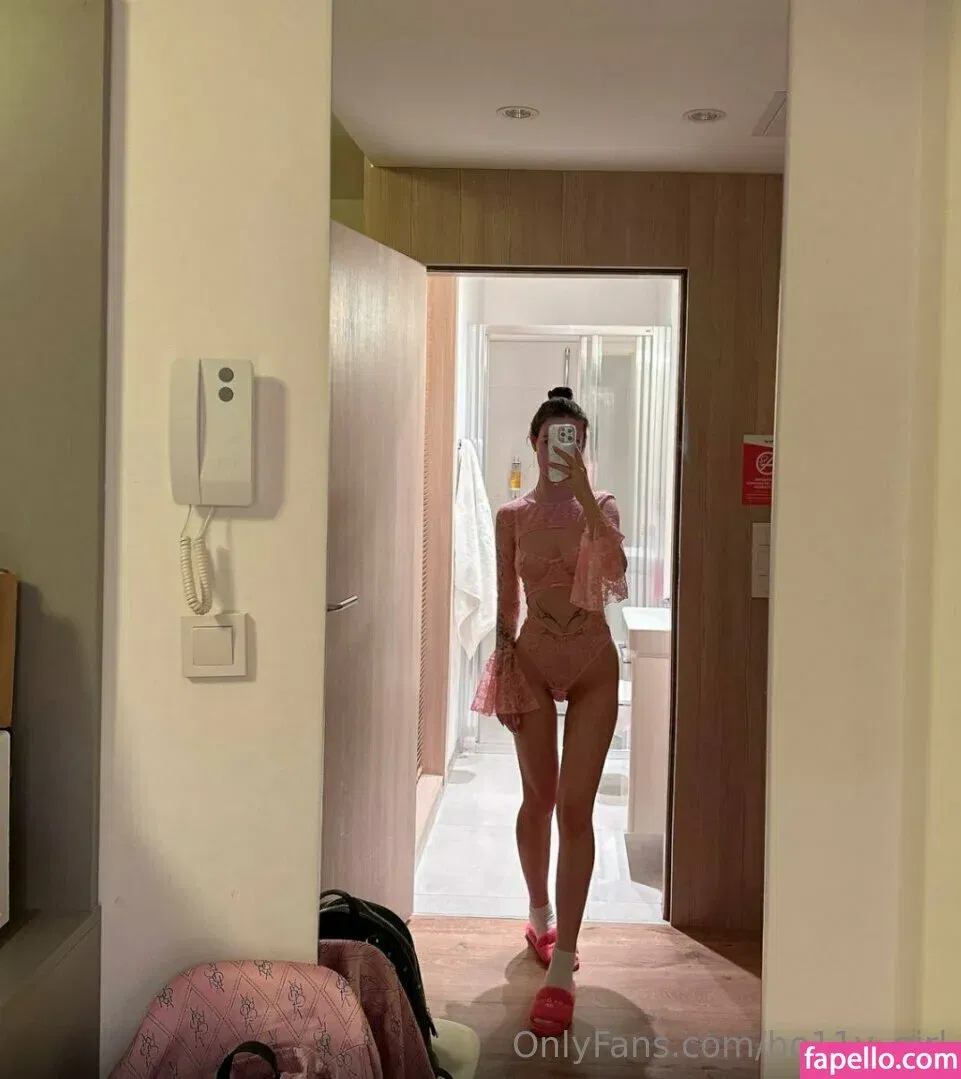 Holly_Bible / heathiemc_ / ho11y_girl Onlyfans Photo Gallery 